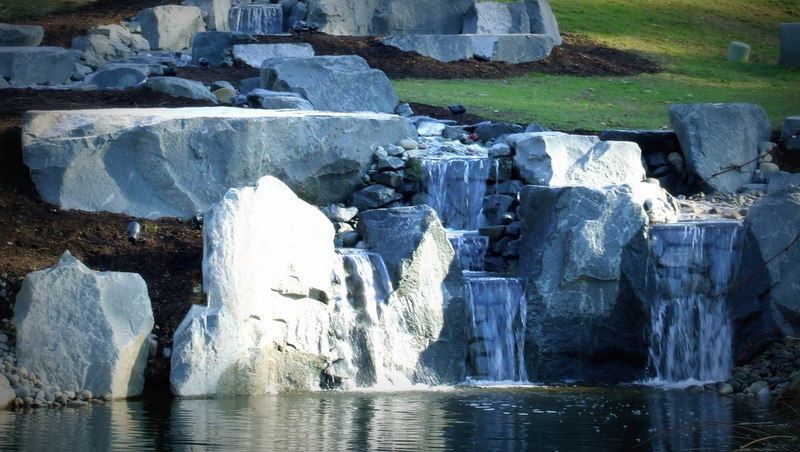 Luxury water feature installation